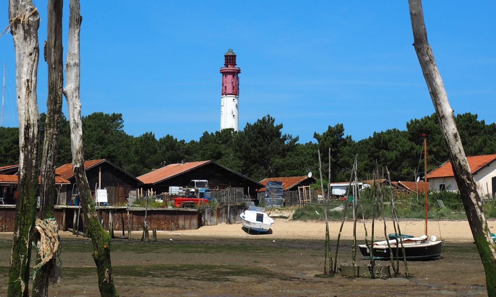 Set at the Cap Ferret point, the village stands as the most fashionable spot of the Arcachon bay. Here are 5 activities I recommend whilst on holiday there.